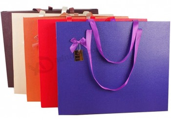 Bowknots와 도매 사용자 정의 고품질 다채로운 거친 종이 포장 가방