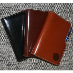 Blocs-notes en cuir faits sur Commande de vente en gros faits sur Commande brillants de pvc avec des stylos