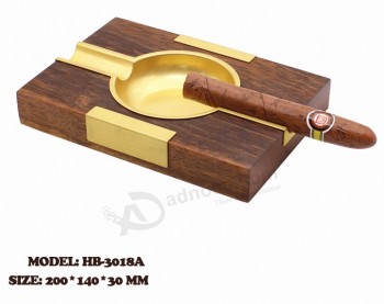 矩形木制烟灰缸，铜质装饰，可根据您的标志定制