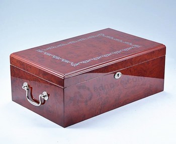 Shining Wooden Cigar Humidor with Handles for custom with your logo