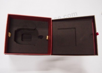 Alto personalizzato-Fine scatola di vino rosso con inserto di schiuma spessa