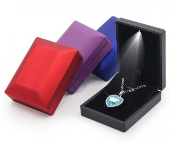  Scatole di presentazione jewellry di moda personalizzata all'ingrosso con luci a led