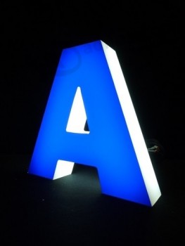 2017 流行的led前点亮通道字母标志，装饰金属led字母与防水led灯带
