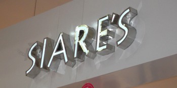 лицо-зажженные буквы из нержавеющей стали, обозначенные буквой для магазина