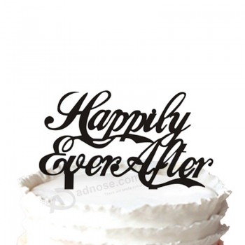 оптовая изготовленная на заказ высокая-завершайте свадьбу или торт с тортным пирогом с вашим текстовым сценарием «счастливо когда-либо»