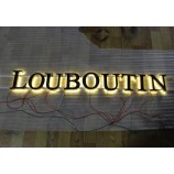 En gros rétro-éclairé conRéuit signe Rée lettre Rée canAl pour le panneau Ré'affichage Rée la boutique