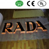 новый дsesign привел обратные световые знаки букв канала
