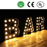 Hohe QuAlität stehenDe ironlighting Buchstaben