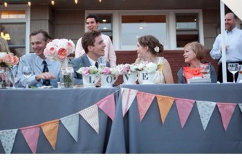 Factory Direct wholesale customized Wedding Garden Flags with high quality and any size