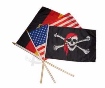 Drapeau ondulant fait sur commande, drapeau de main de polyester, impression de drapeau de main de pirate