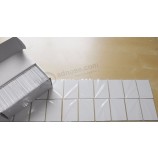 GroßhandeL cusotM QuaLität geDR.uckt PVC/PET-BLanko-KunststoFf-ID-Karte/Mitarbeiterkarte Mit SeriennuMMer