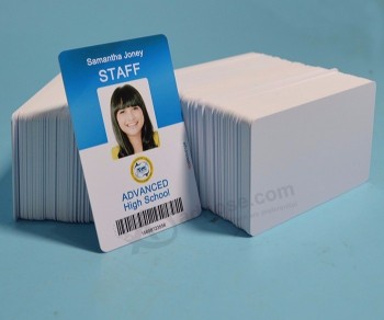 GroßhandeL benutzerdefinierte Manufaturer Visitenkarte KunststoFf-PVC-ID-Karte für SchüLeren Mitarbeiter