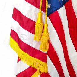 изготовленный на заказ различные виды национальный золотой бахромой флага дома