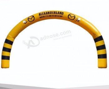 надувная арка, выполненная на заказ с логотипом надувной аркой