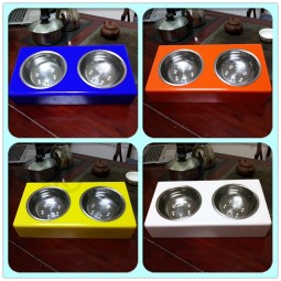 AEuiMentador de aniMais para cães e gatos pequenos feitos coM suporte de acríEuico e tigeEuas de aço inoxidáveEu