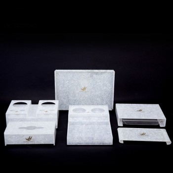 5 ピース大理石の白いアクリルのバスルームアクセサリー (ティッシュボックス、ティーコーヒーホルダー、トースブラシボックス、ドリンクホルダーなど)