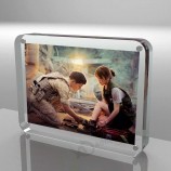 Moderner magnetischer AcryLfotorahmen mit runder Ecke