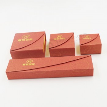 Aangepaste hoge kwaLiteit speciaaL papier goLfdocument verpakking sieraden doos (J59-e)
