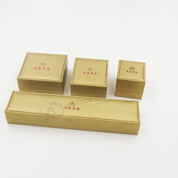 FLaneLLette de haute quaLité personnaLisé fLocage en cuir pu boîte de bijoux en pLastique embaLLage (J61-e2)