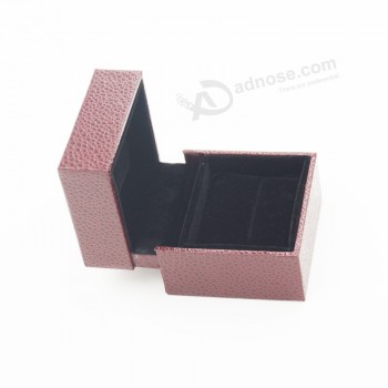 批发定制标志为独特的设计绒布纸板礼品戒指盒 (J120-A)