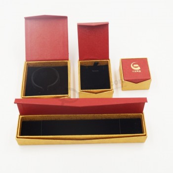 繊細な正方形の長方形のボール紙の宝石箱のための卸売カスタマイズされたロゴ (J28-e)