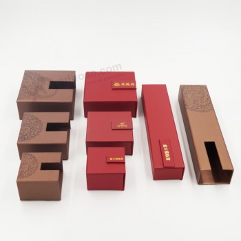 批发定制标志珠宝戒指纸板纸礼品包装盒 (J56-E)