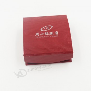 批发定制标志高品质纸板人造革天鹅绒盒吊坠 (J45-B)