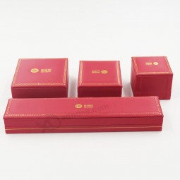 批发定制金色印刷环标志塑料礼品包装盒 (J70-E3)