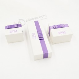 Logo personaLizzato aLL'ingrosso per eLegante deLiGattoa sGattooLa regaLo di cartone personaLizzato (J118-e)