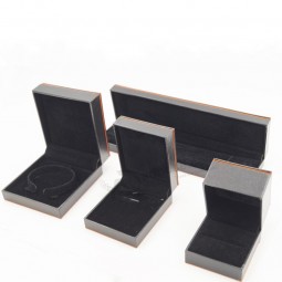 GroßhandeL angepasst hoch-End CLainmond Venen PLüsch samt Kunststoff-Box für Schmuck (J70-e1)