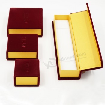 Customized high-end China Supplier Soft Plush Velvet Cardboard Box with your logo