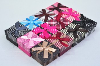 Wholesale Customize Paper Gift Box with Ribbon