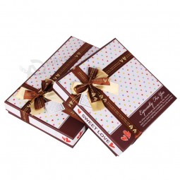 Personnalisé belle papier boîte de chocolat cadeau boîte d'emballage en gros