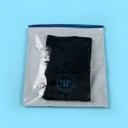 Mehrfarben bedruckte LDPE-Taschen mit Reißverschluss für Kleidungsstücke (Flz-9225)