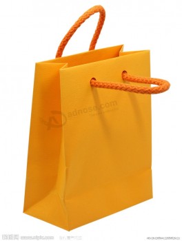 Cuerda maneJar bolsas de regalo de papel de fábrica de bolsas de ropa impresa (Flp-8952)