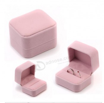 ダブルリングのための卸売カスタマイズされたピンクのシンプルなファッションのベルベットジュエリーボックス