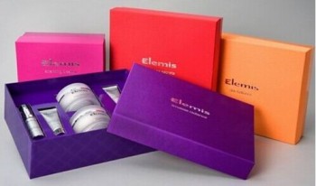 Boîte d'emBaLLage de produits de crème de soin de peau de haute quaLité adaptée aux Besoins du cLient
