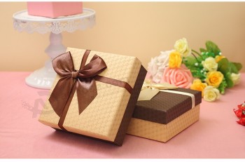 Bonita caja de regalo cuadrada con bowknot fino, caja de regalo de productos de boda