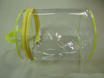 2017 Personalizado de alta qualidade amarelo zíper PVC saco cosmético cilíndrico
