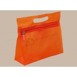 Bolso de alta calidad modificado para requisitos particulares del maquillaje de la cremallera del Cloruro de polivinilo del color rojo del OEM del OEM