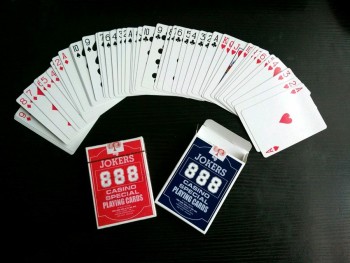 Al por mayor 4 bromistas casino papel poker cartas de juego para mamaysia