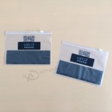卸売カスタマイズ高-エンド透明なマットジッパーバッグギフトバッグ