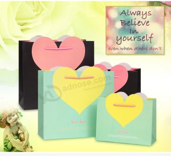 2016 Sacchetto di carta regalo romantico personalizzato di qualità di vFineita in fabbrica