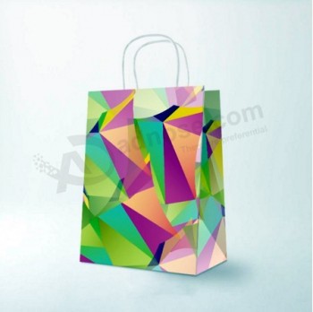 로고와 함께 화려한 다채로운 선물 종이 가방