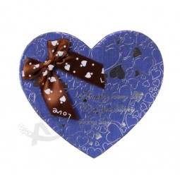 Caixa de chocolate em forma de coração de papel perSonalizado