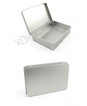 Boîte en fer blanc de couleur arGent pour raSoir à SourcilS