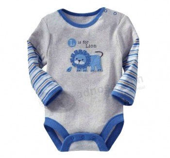 Wholesale customized high quality 2017 OEM Hot Selling Baby Clothes Gift Set