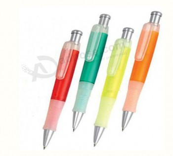 工場直接販売は、プラスチックプロモーションゴムボールペンで作られた高品質のOEMをカスタマイズしました