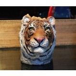 Wholesale customized high-end OEM Design Animal Pen Holder Polyresin Craft