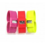 2017 Wholesale customized high-end Newest Promotional Digital Watch